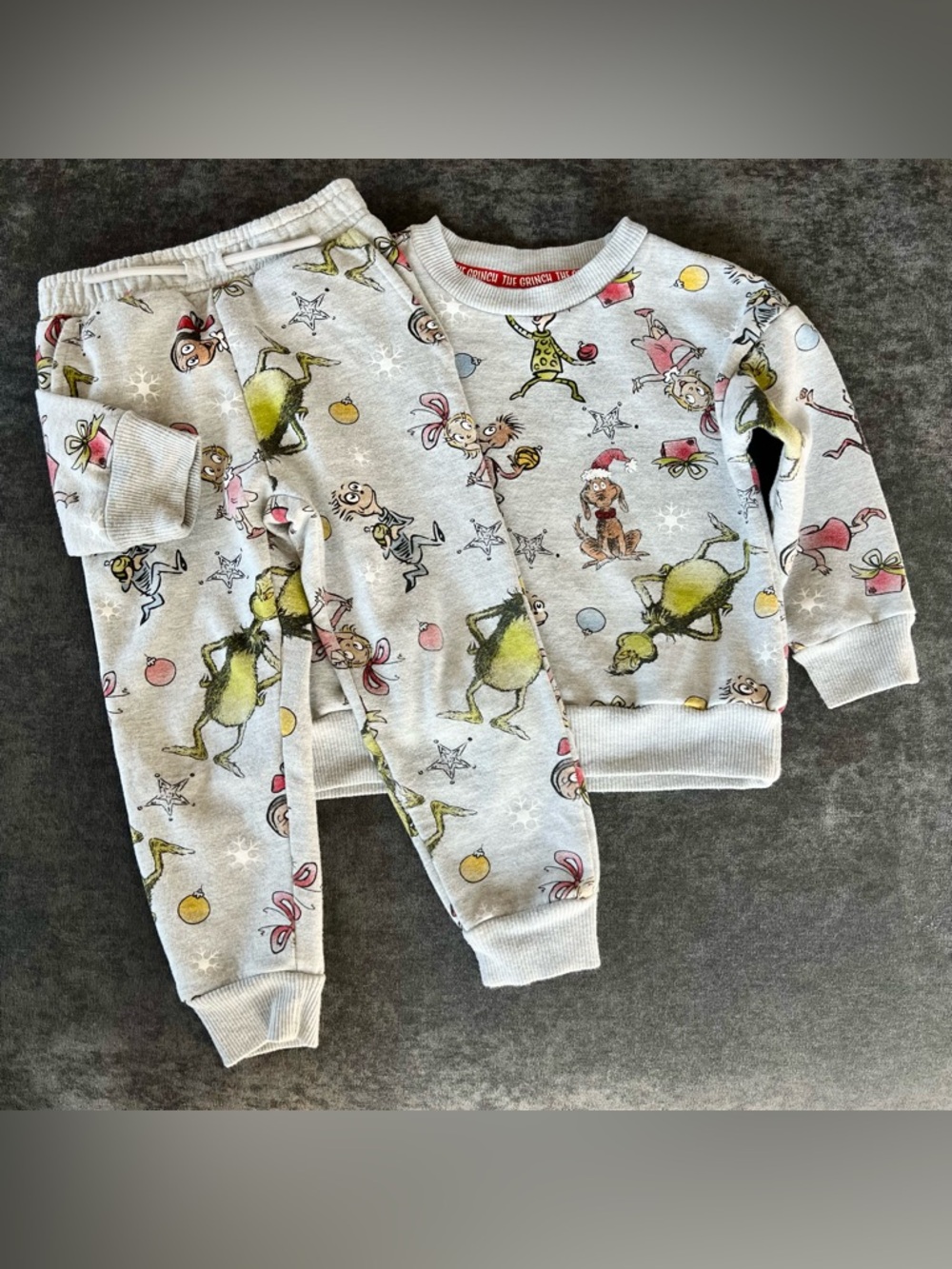 The Grinch Sweater Set Size 3T